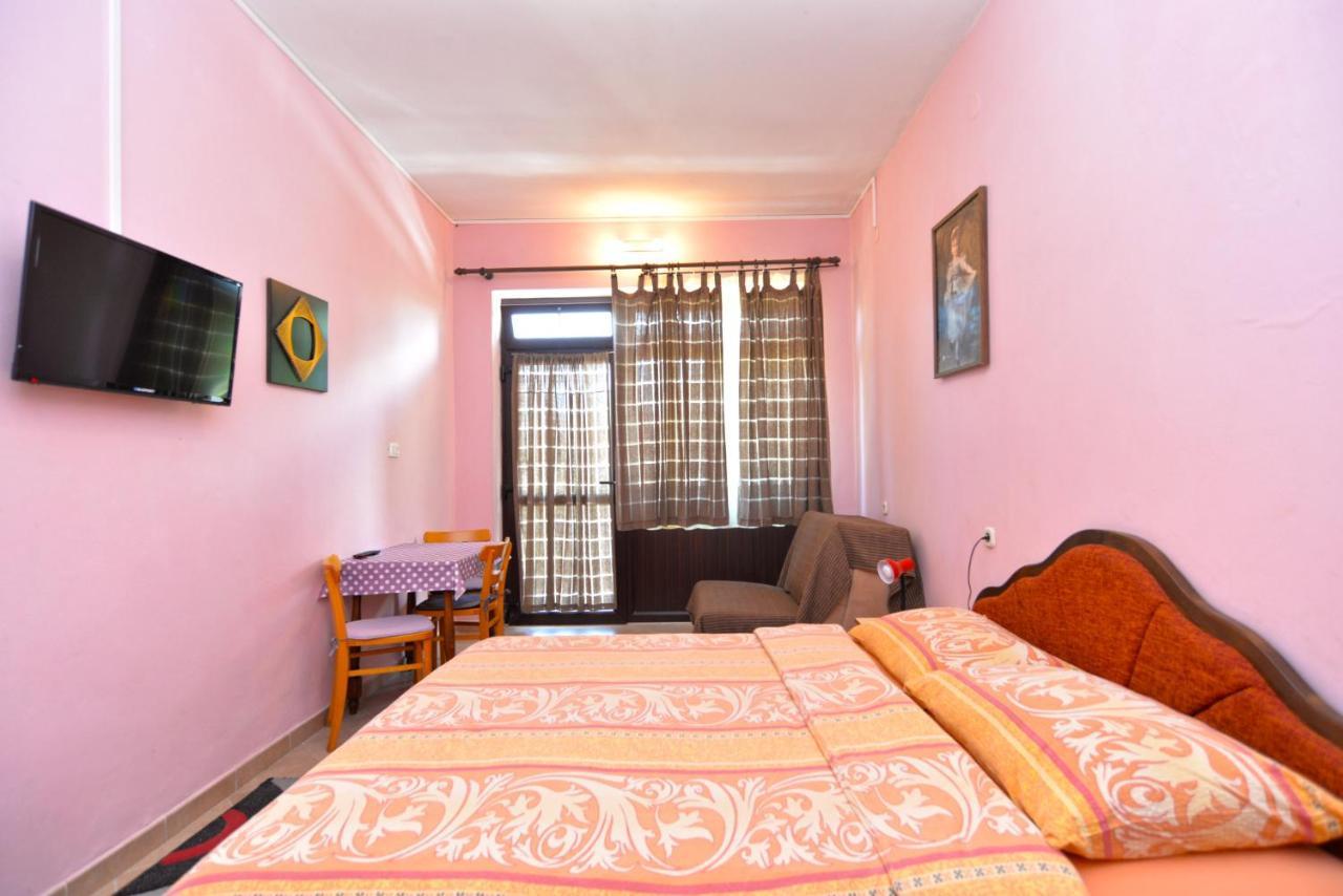 App & Rooms Rovinj 1068 ภายนอก รูปภาพ