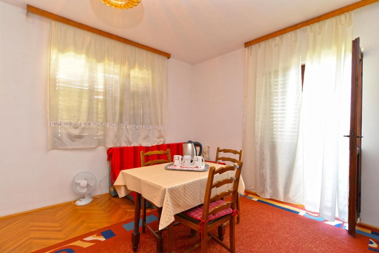 App & Rooms Rovinj 1068 ภายนอก รูปภาพ