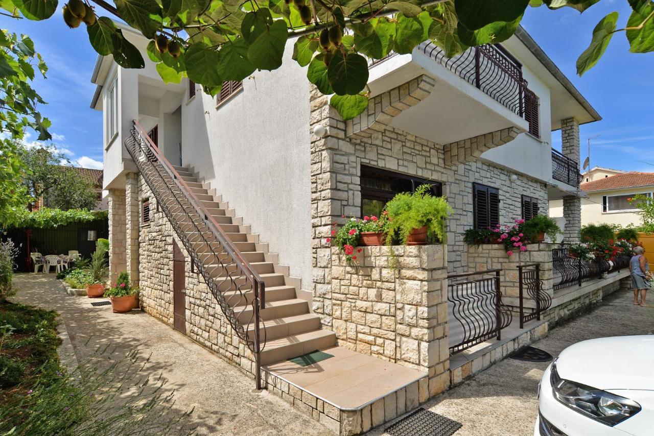 App & Rooms Rovinj 1068 ภายนอก รูปภาพ